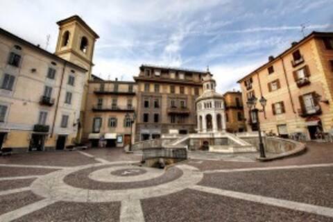 Appartamento Lella Con Meravigliosa Vista Vicino Alle Terme Acqui Terme Luaran gambar